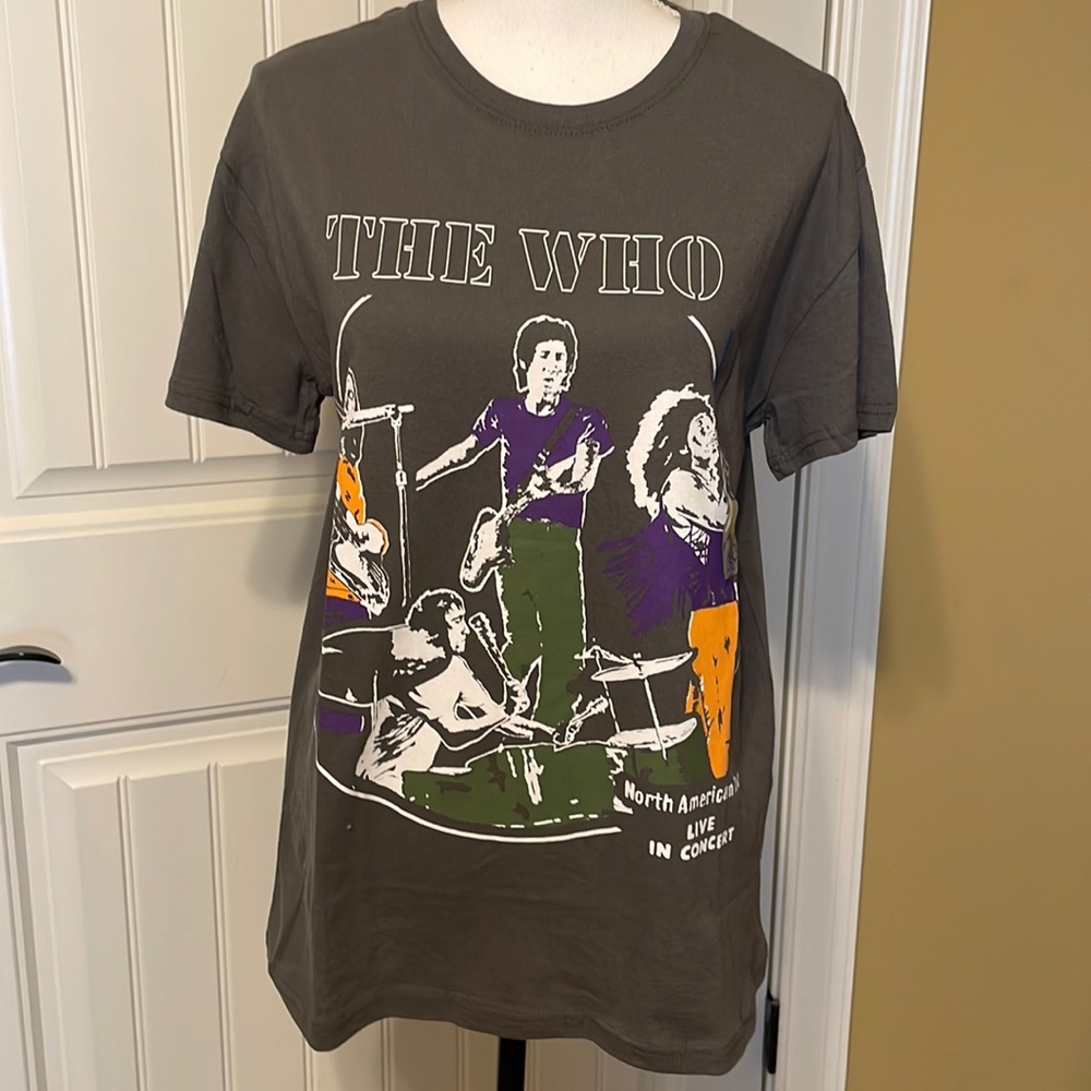 🔥🔥SOLD🔥🔥The Who Band Tshirt Concert Short Sleeve Gray Women’s Large